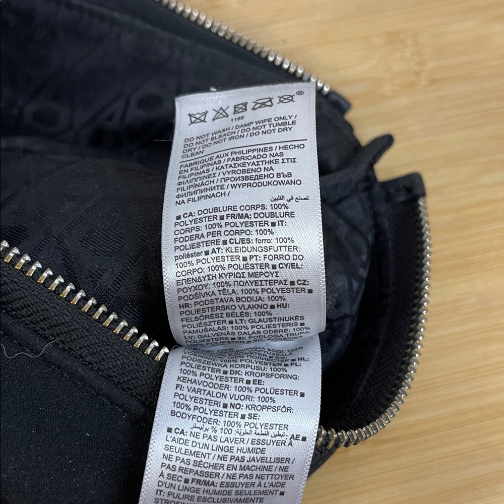 Athleta Pouch - Picture 4 of 9